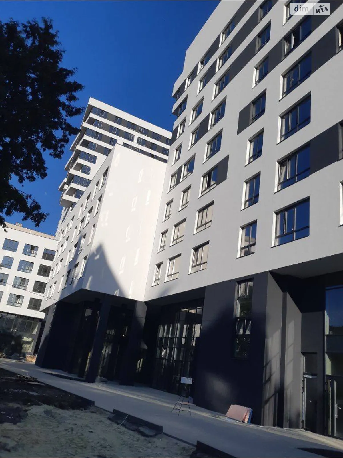 Продается 2-комнатная квартира 80.5 кв. м в Львове, ул. Линкольна Авраама - фото 1