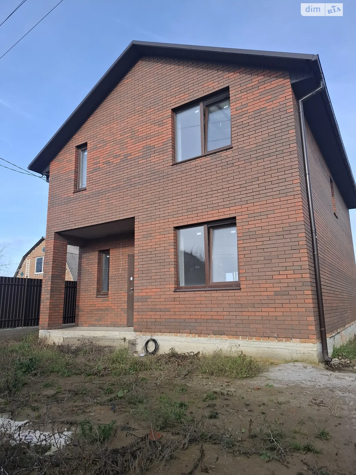 Продается дом на 2 этажа 115 кв. м с подвалом, цена: 92000 $ - фото 1