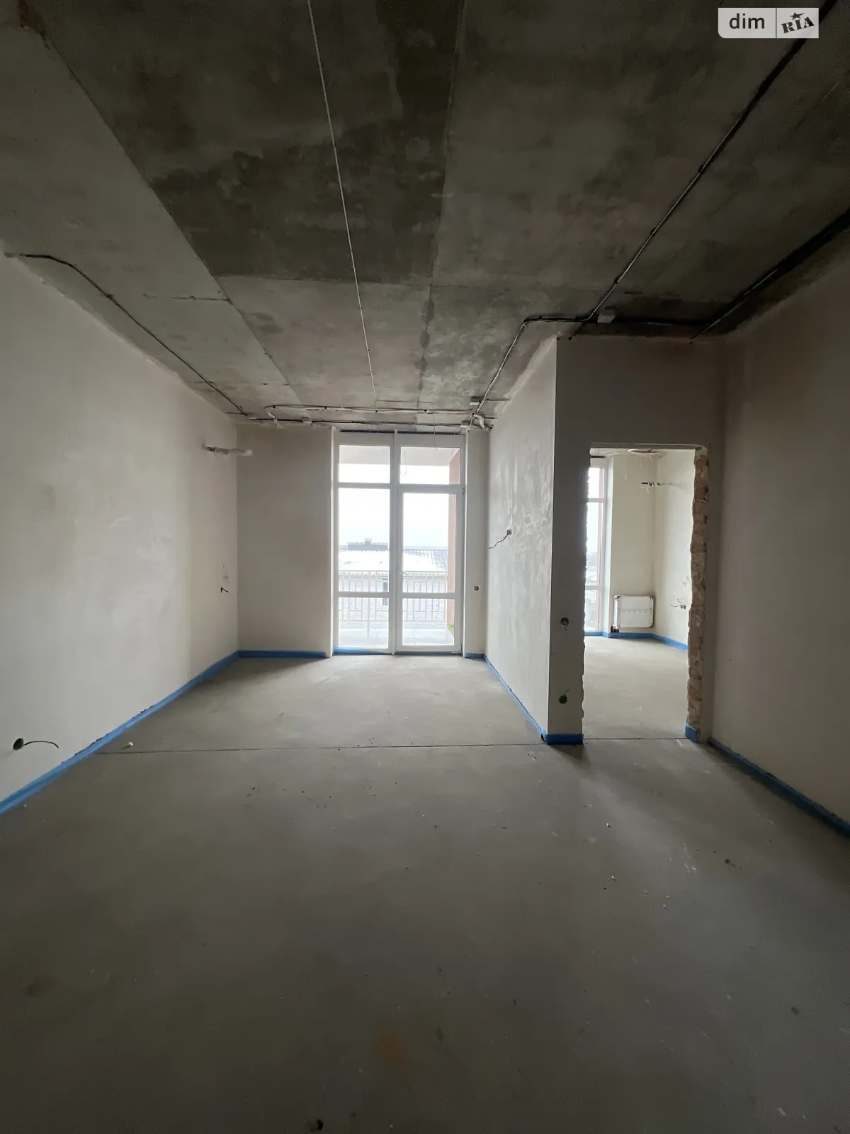 Продается 1-комнатная квартира 47 кв. м в Ровно, ул. Киевская, 1 - фото 1