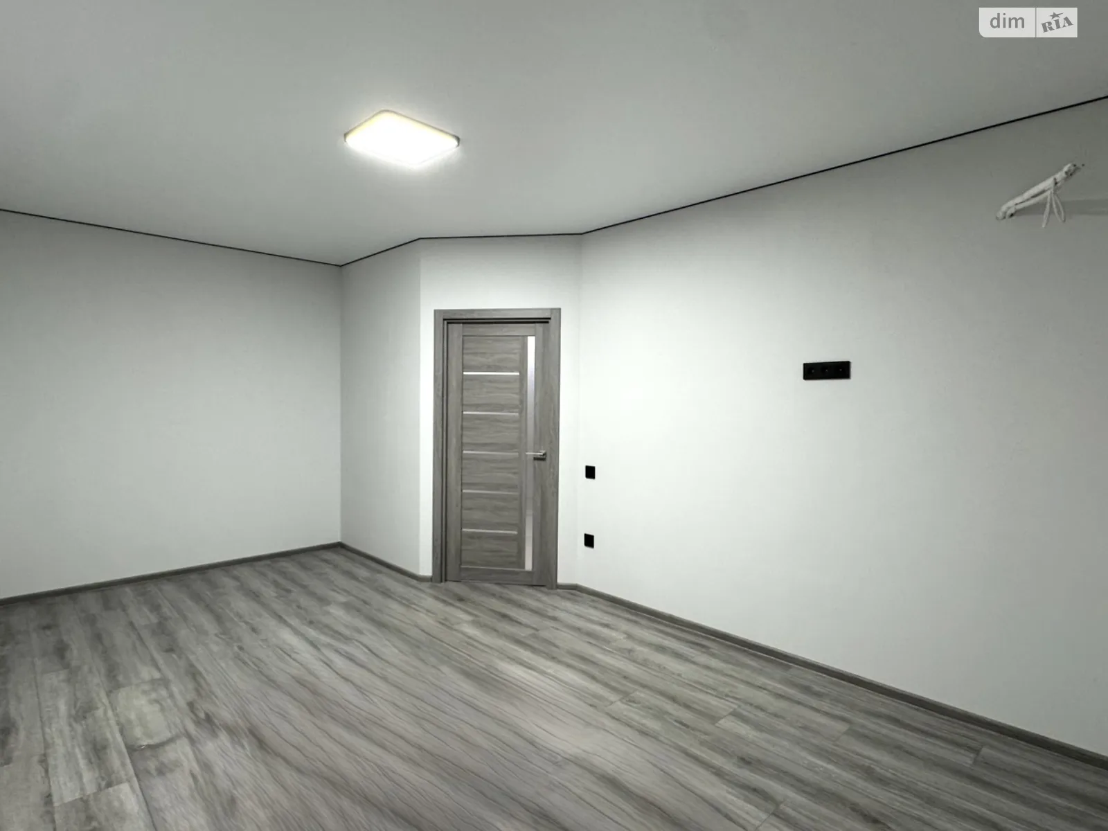 1-комнатная квартира 44 кв. м в Луцке, ул. Владимира Ивасюка(Даньшина) - фото 1