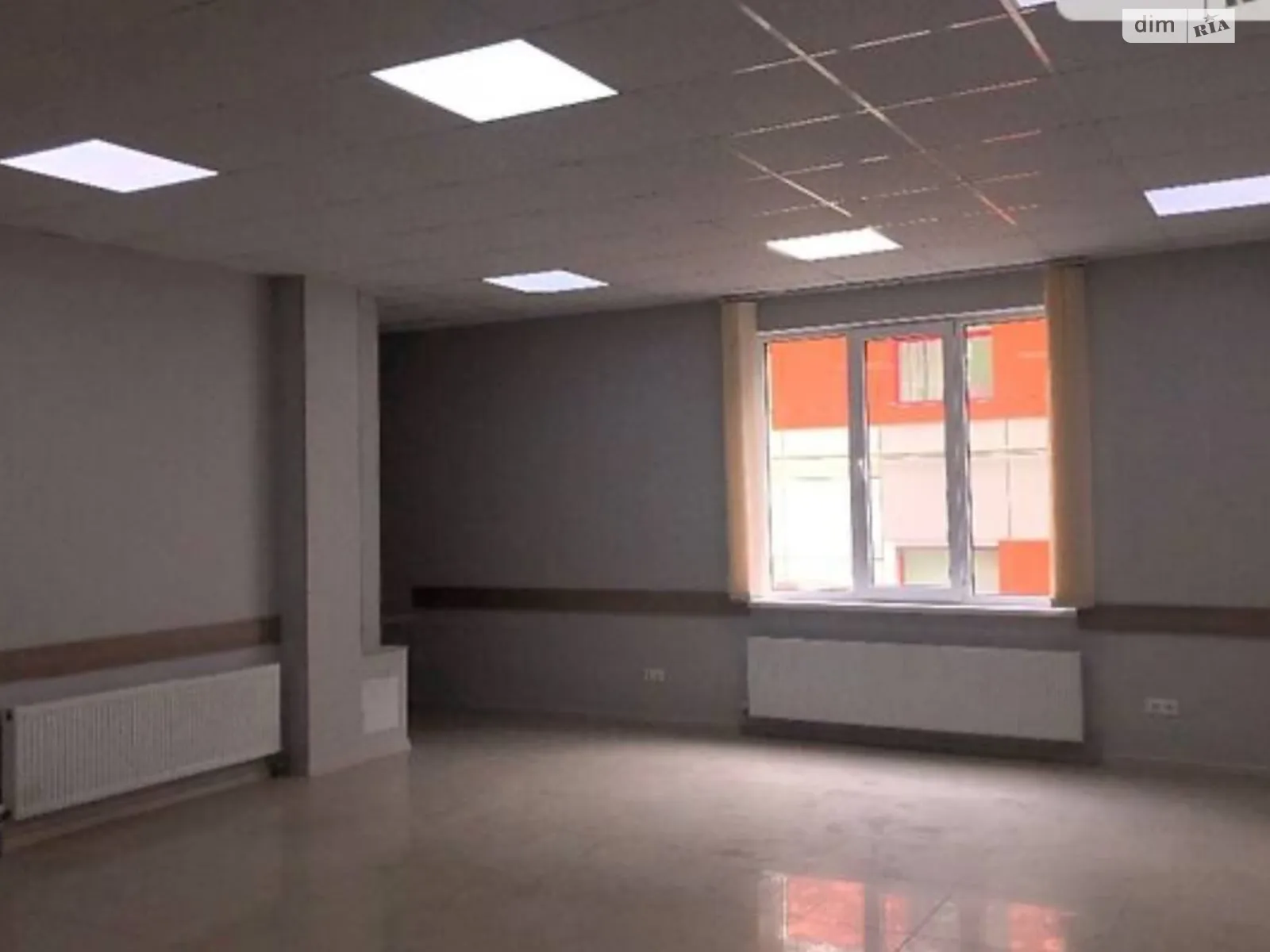 Сдается в аренду офис 49 кв. м в бизнес-центре, цена: 15000 грн - фото 1