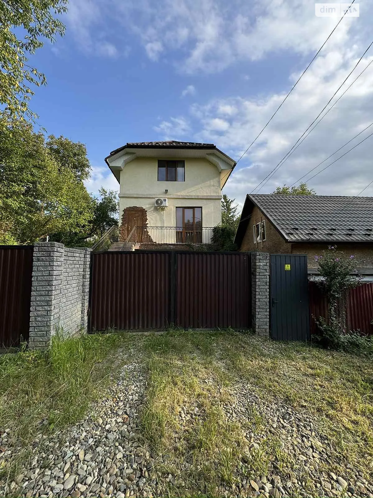 Сдается в аренду дом на 2 этажа 100 кв. м с мебелью, цена: 600 $ - фото 1