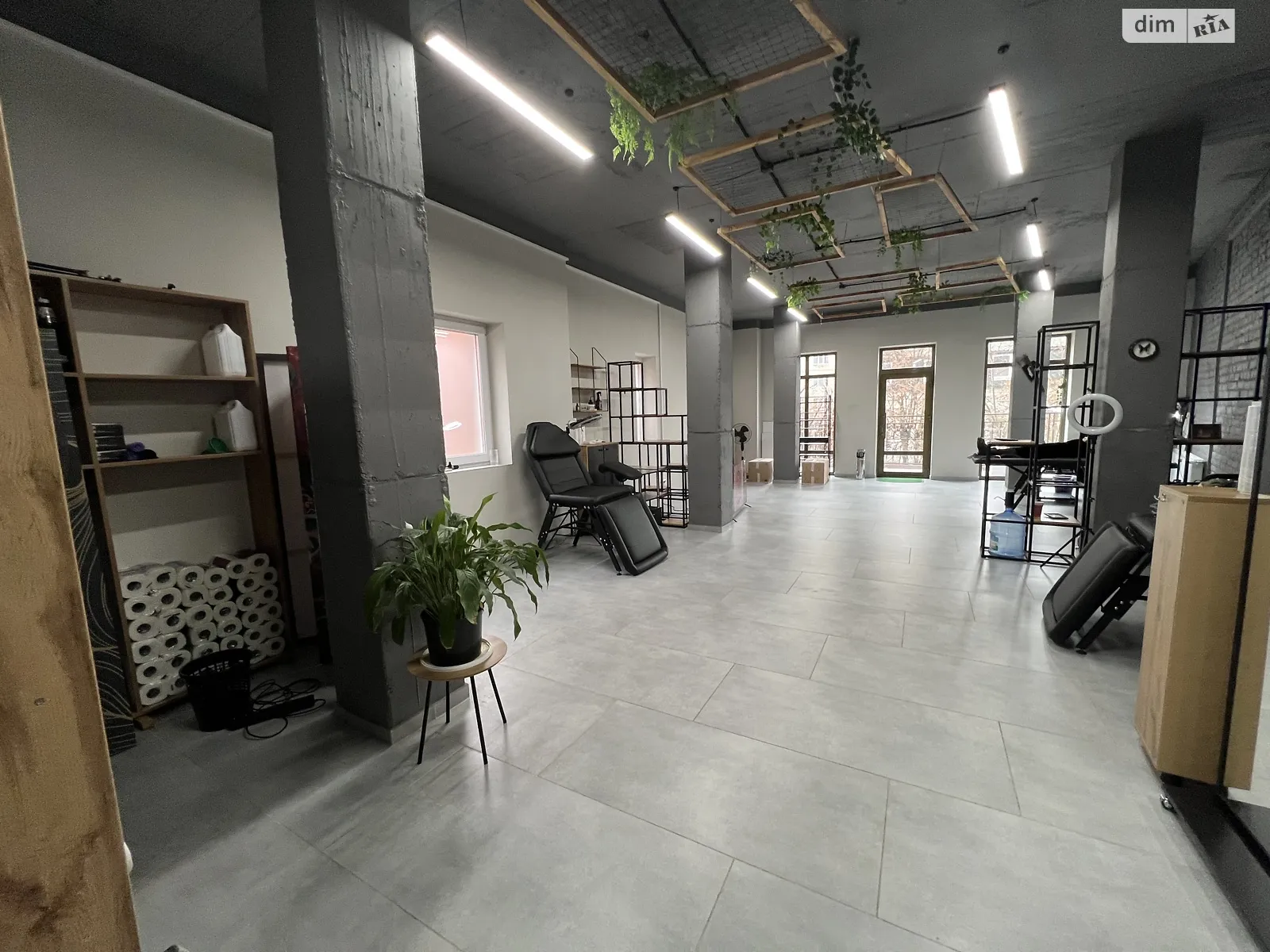 Сдается в аренду офис 110 кв. м в бизнес-центре, цена: 23000 грн - фото 1