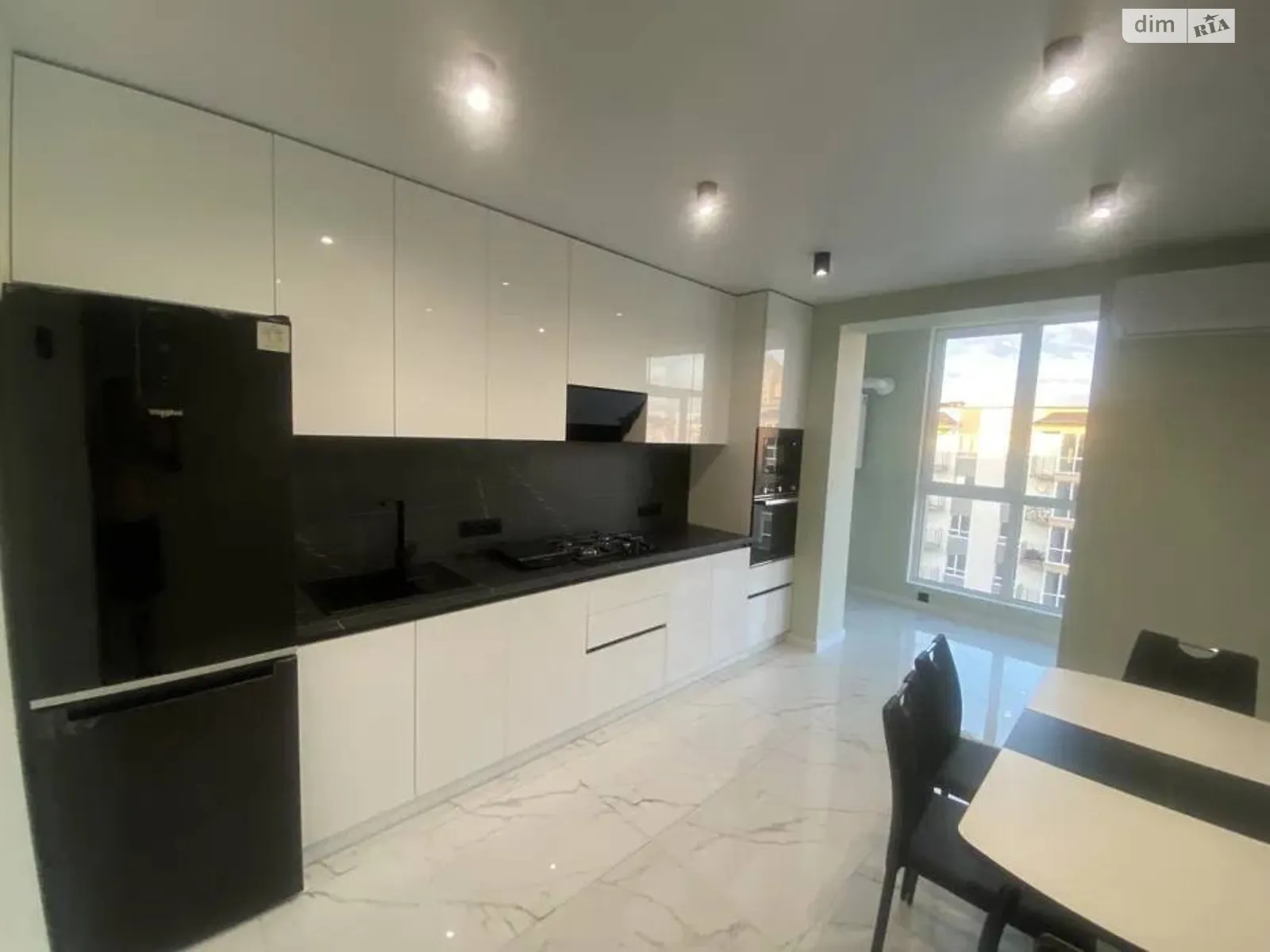 Продается 1-комнатная квартира 45.5 кв. м в Слобожанском, ул. Семейная, 4 - фото 1