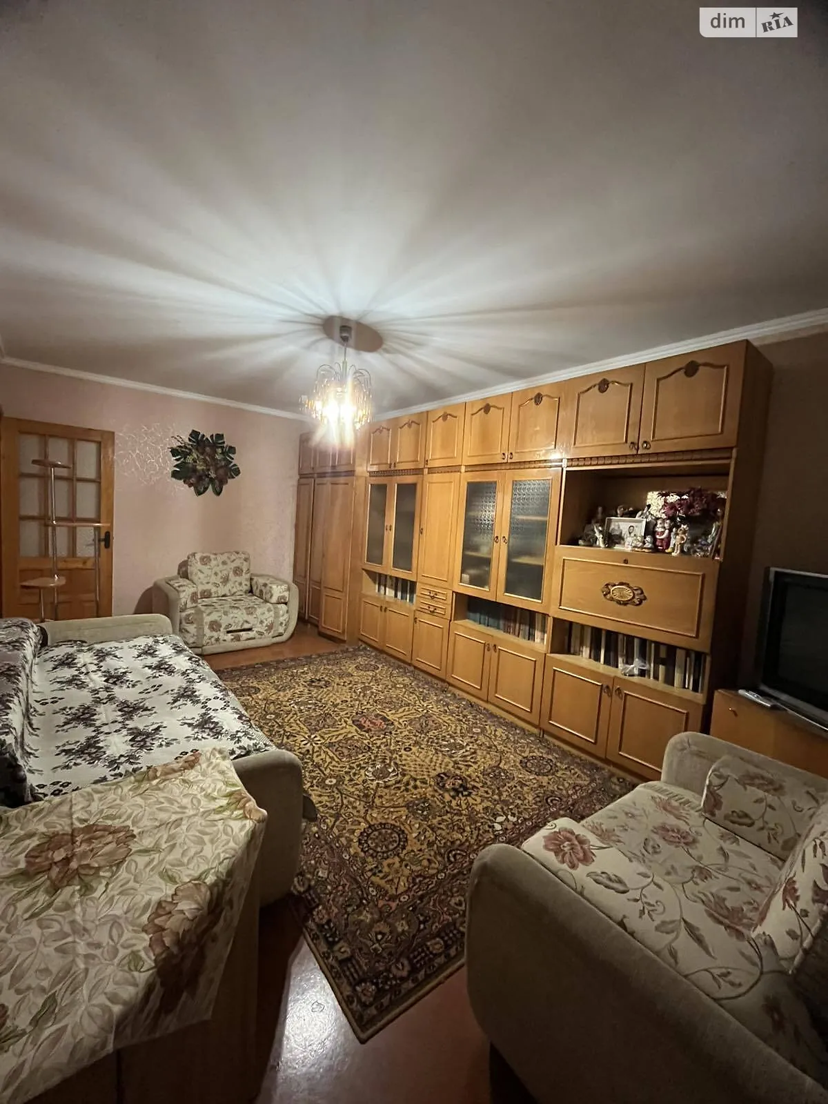 Продается 2-комнатная квартира 60 кв. м в Черновцах, ул. Южно-Окружная, 7 - фото 1