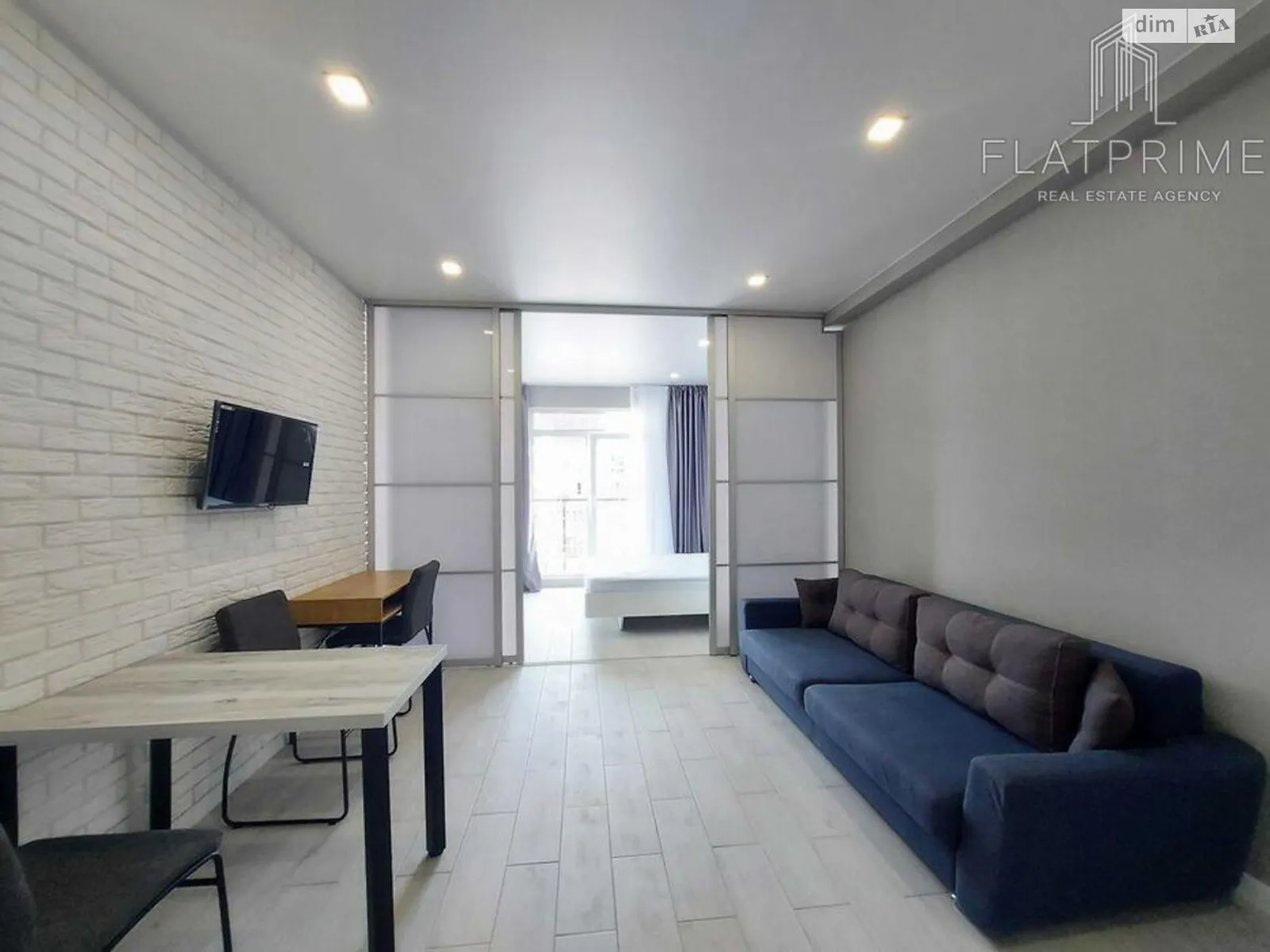 Продается 1-комнатная квартира 40 кв. м в Киеве, ул. Михаила Максимовича, 26В - фото 1