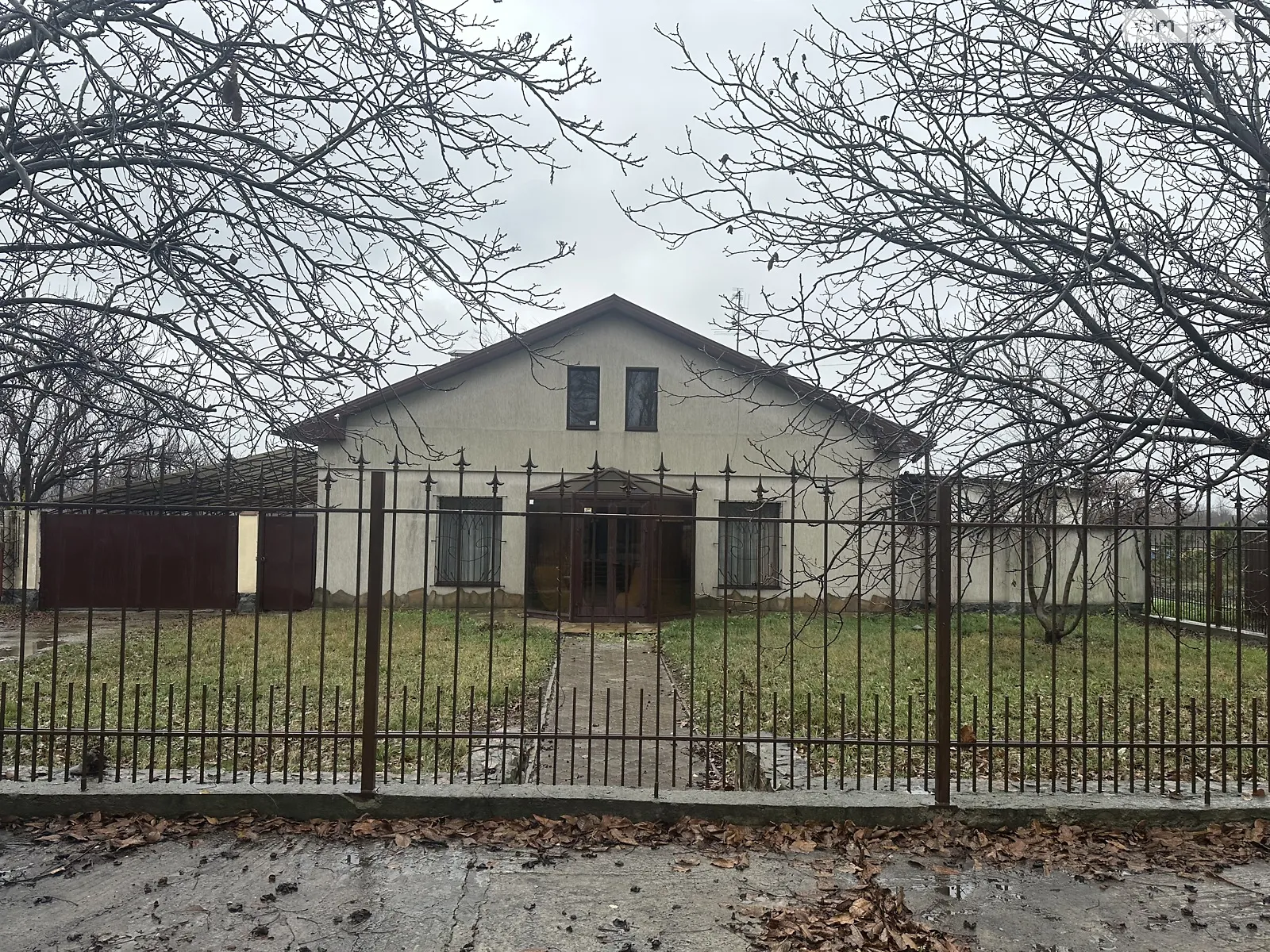 Продается дом на 2 этажа 244.1 кв. м с участком, цена: 60000 $ - фото 1