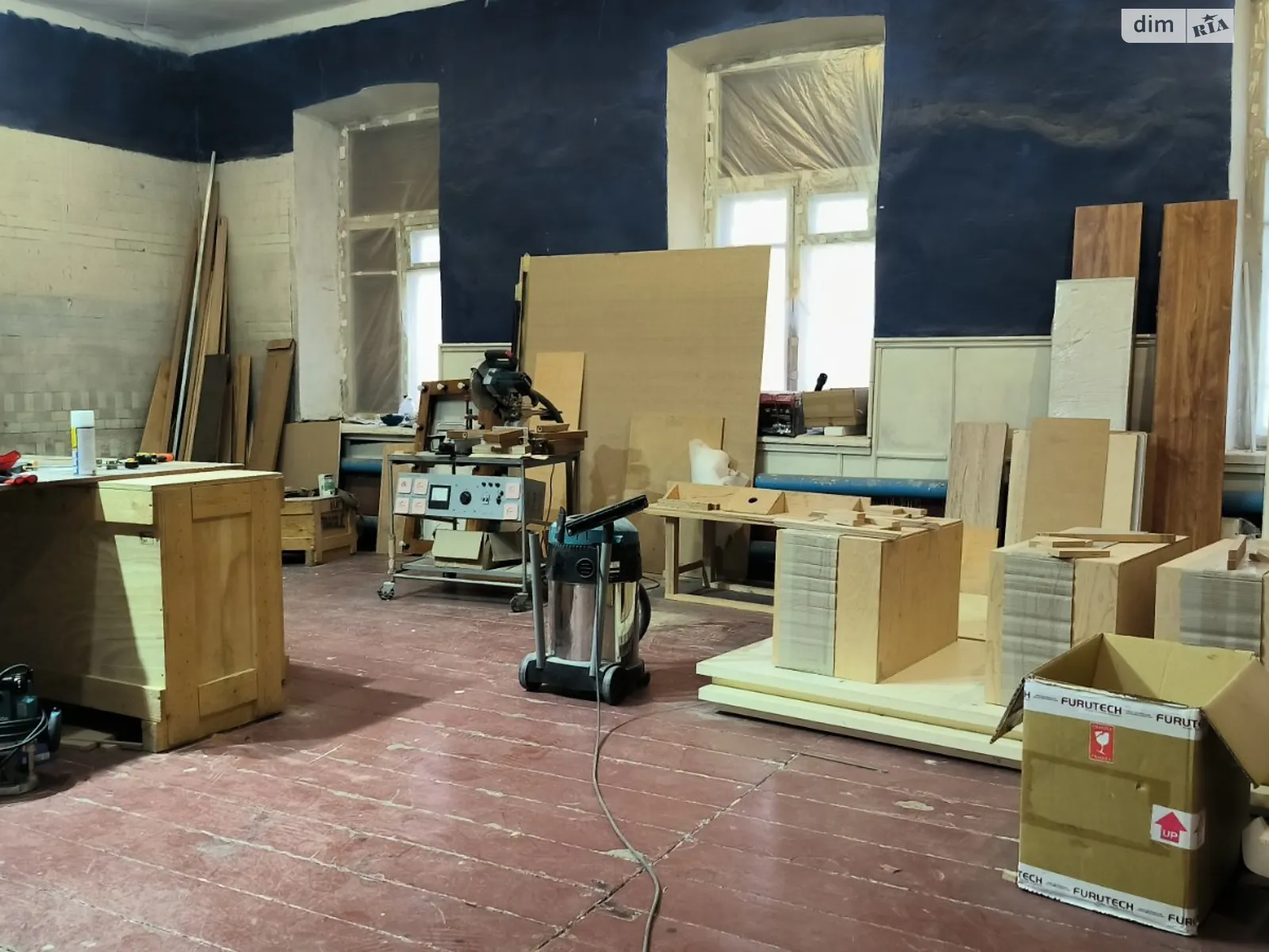 Сдается в аренду объект сферы услуг 55.3 кв. м в 1-этажном здании, цена: 5000 грн - фото 1