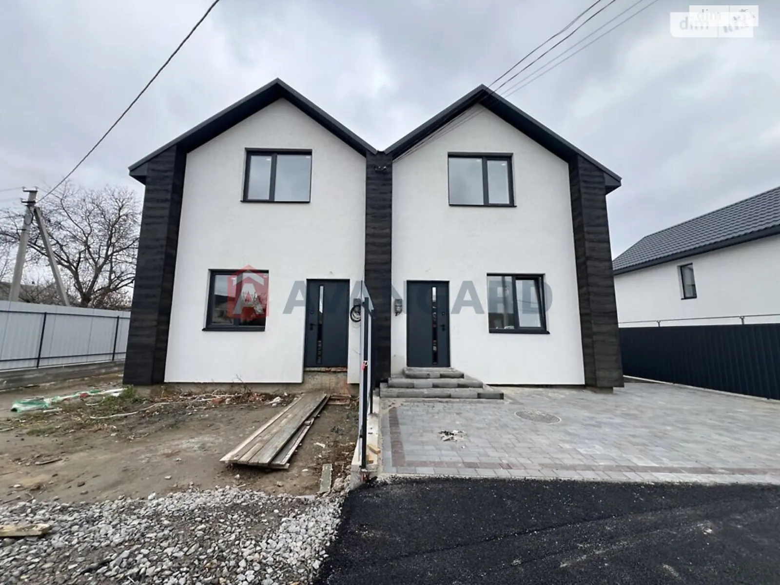 Продається будинок 2 поверховий 88 кв. м с басейном, цена: 62999 $ - фото 1