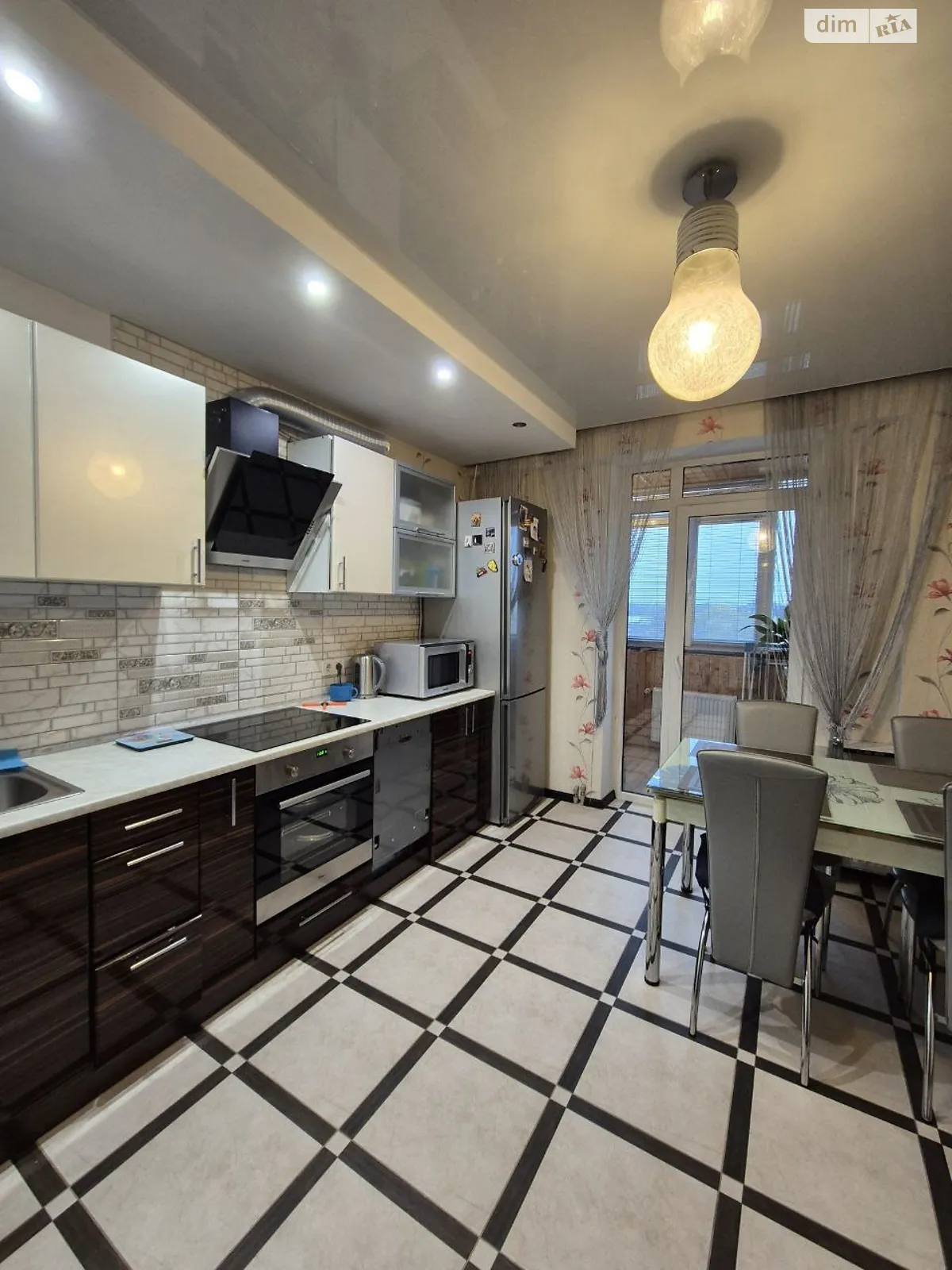 Продается 2-комнатная квартира 54 кв. м в Днепре, бул. Кобзаря, 2 - фото 1