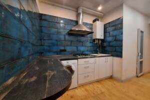 Продаж квартири, Одеса, р‑н. Приморський, Вадима Корженка (Осипова) вулиця, буд. 9