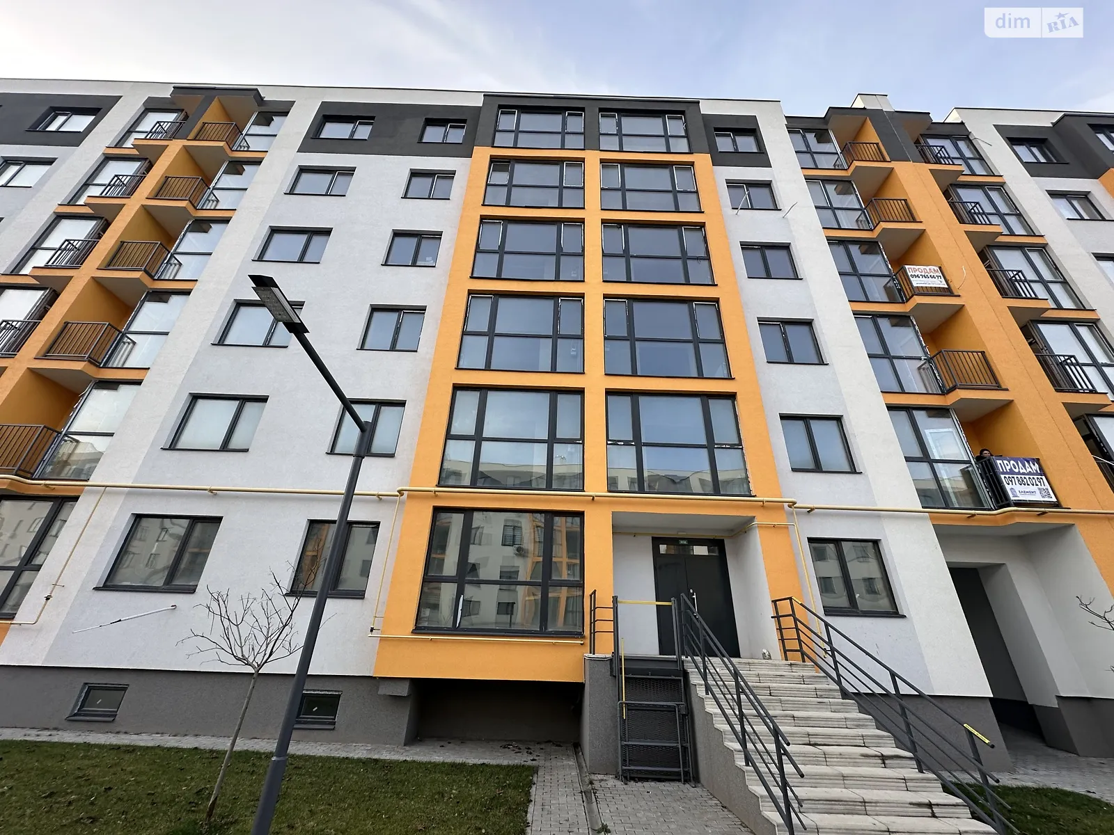 Продается 2-комнатная квартира 73.46 кв. м в Березиной, ул. Радужная, 104 - фото 1