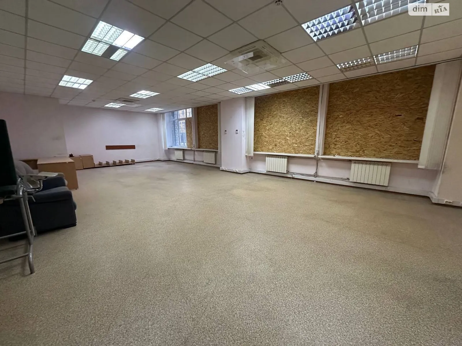 Продается офис 3816 кв. м в бизнес-центре, цена: 2289600 $ - фото 1