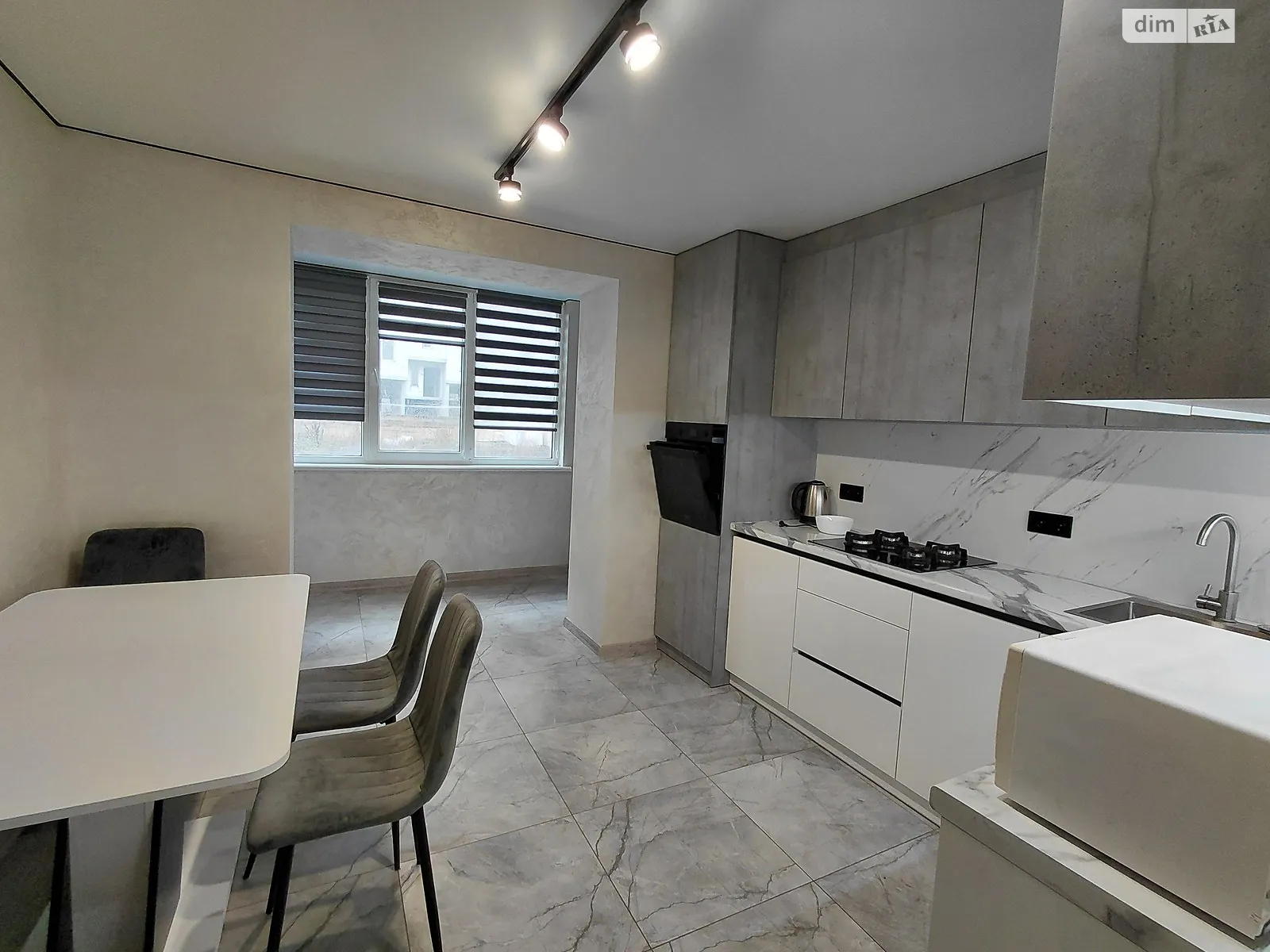 2-комнатная квартира 63 кв. м в Тернополе, ул. Ильенко, 3В - фото 1