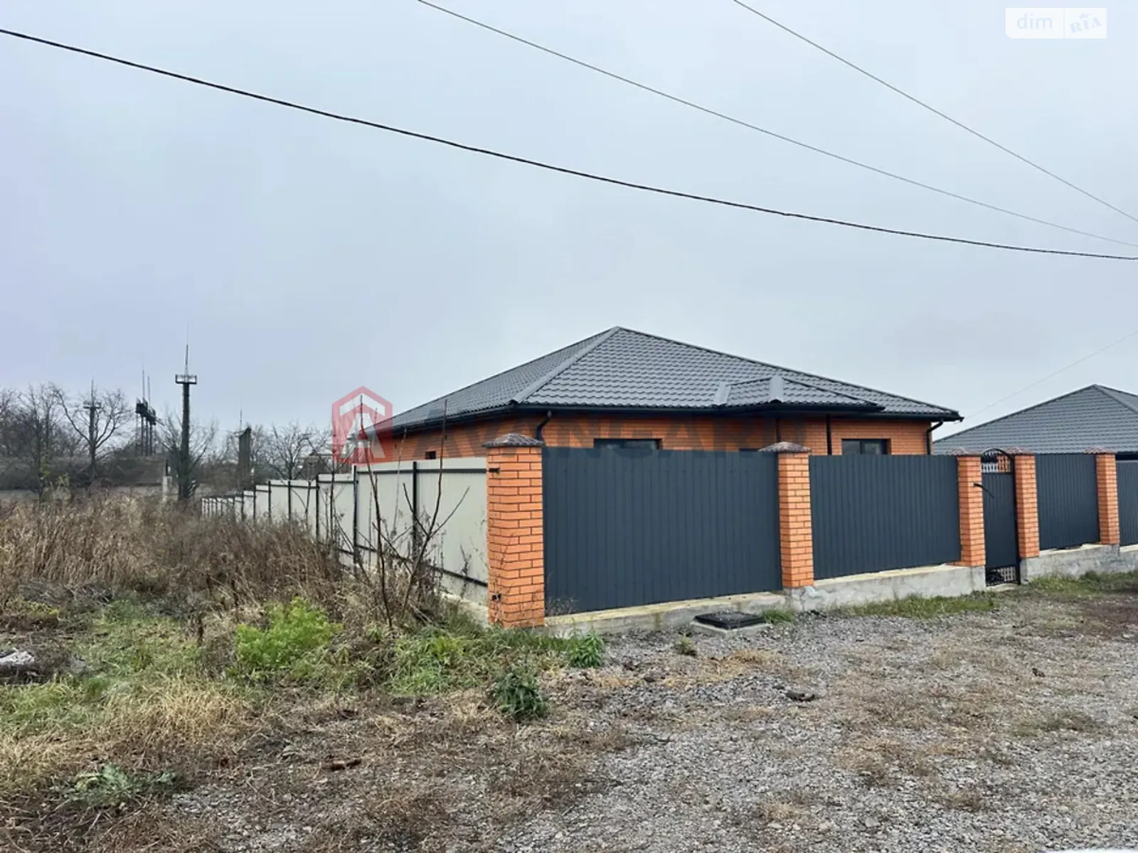 Продається одноповерховий будинок 90 кв. м з гаражем, цена: 81000 $ - фото 1