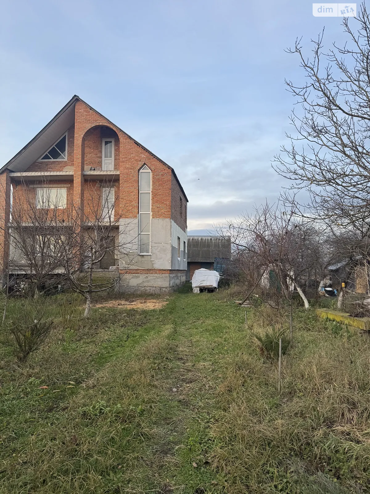 Продается дом на 2 этажа 120 кв. м с бассейном, цена: 95000 $ - фото 1