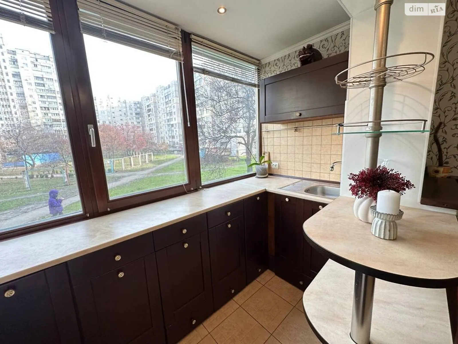 Продается 2-комнатная квартира 58 кв. м в Киеве, ул. Лариси Руденко, 5 - фото 1