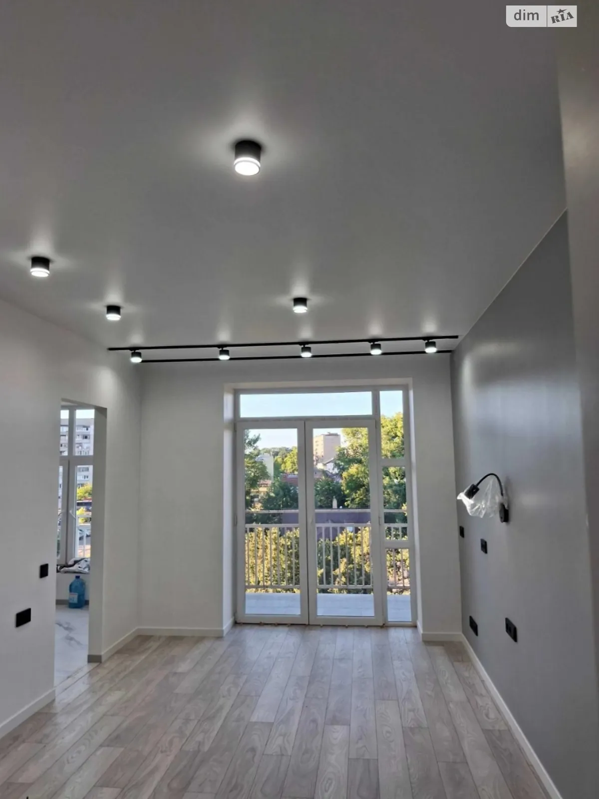 Продается 1-комнатная квартира 48 кв. м в Львове, ул. Шевченко Тараса - фото 1