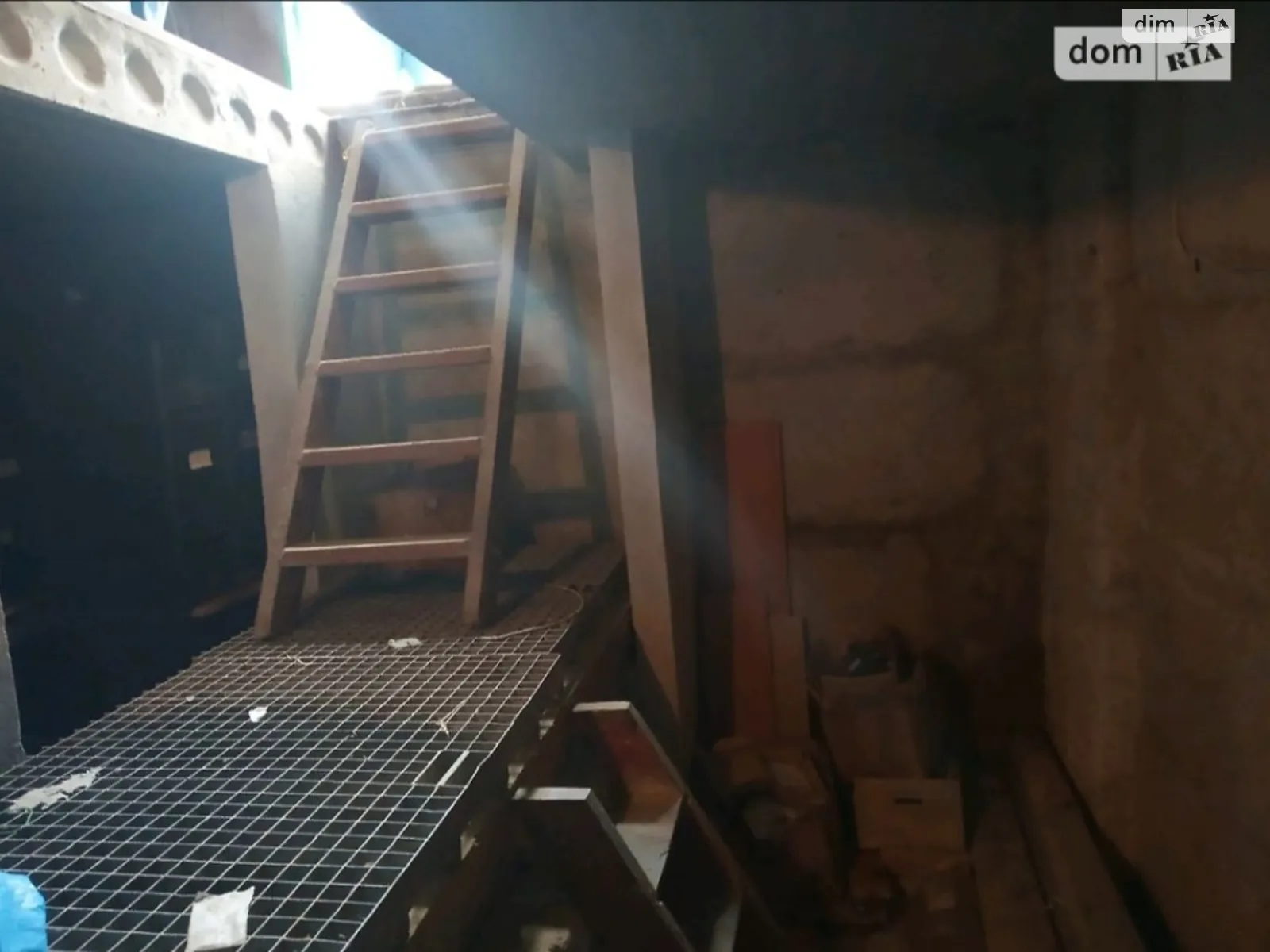 Продается отдельно стоящий гараж под легковое авто на 24 кв. м, цена: 4400 $ - фото 1