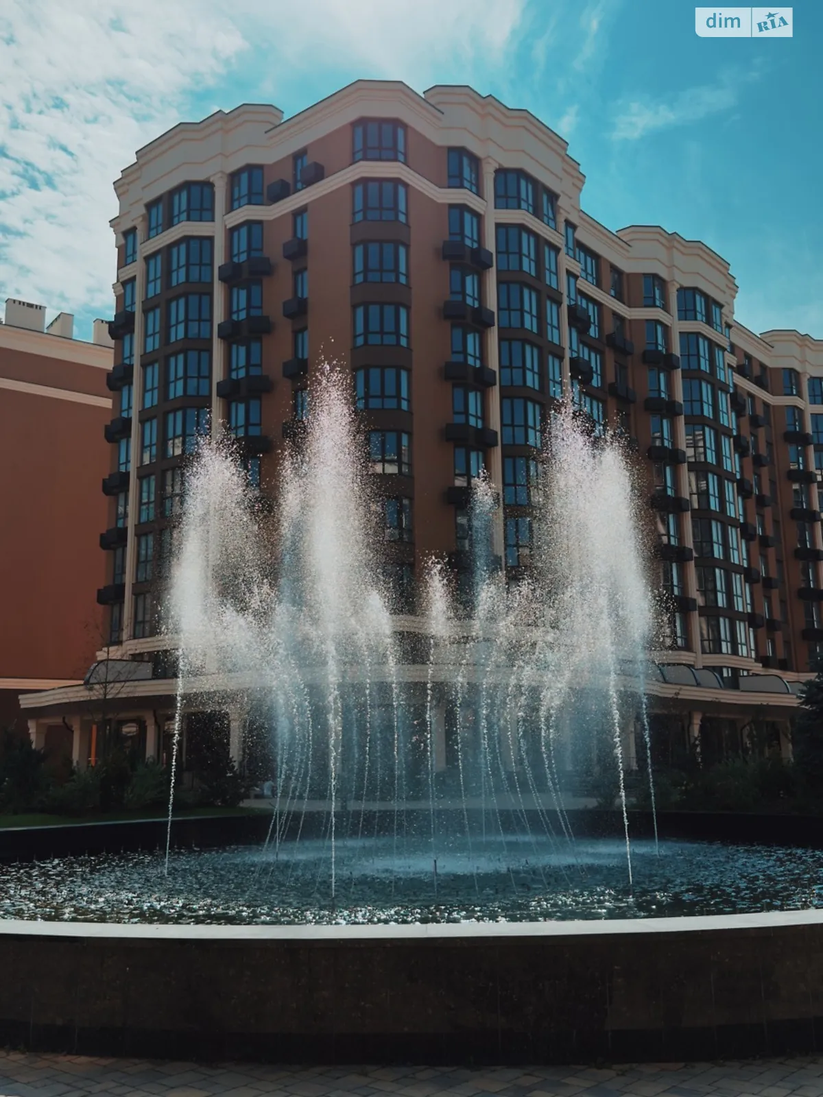 Продается 2-комнатная квартира 66.1 кв. м в Софиевской Борщаговке, ул. Радостная, 3 - фото 1