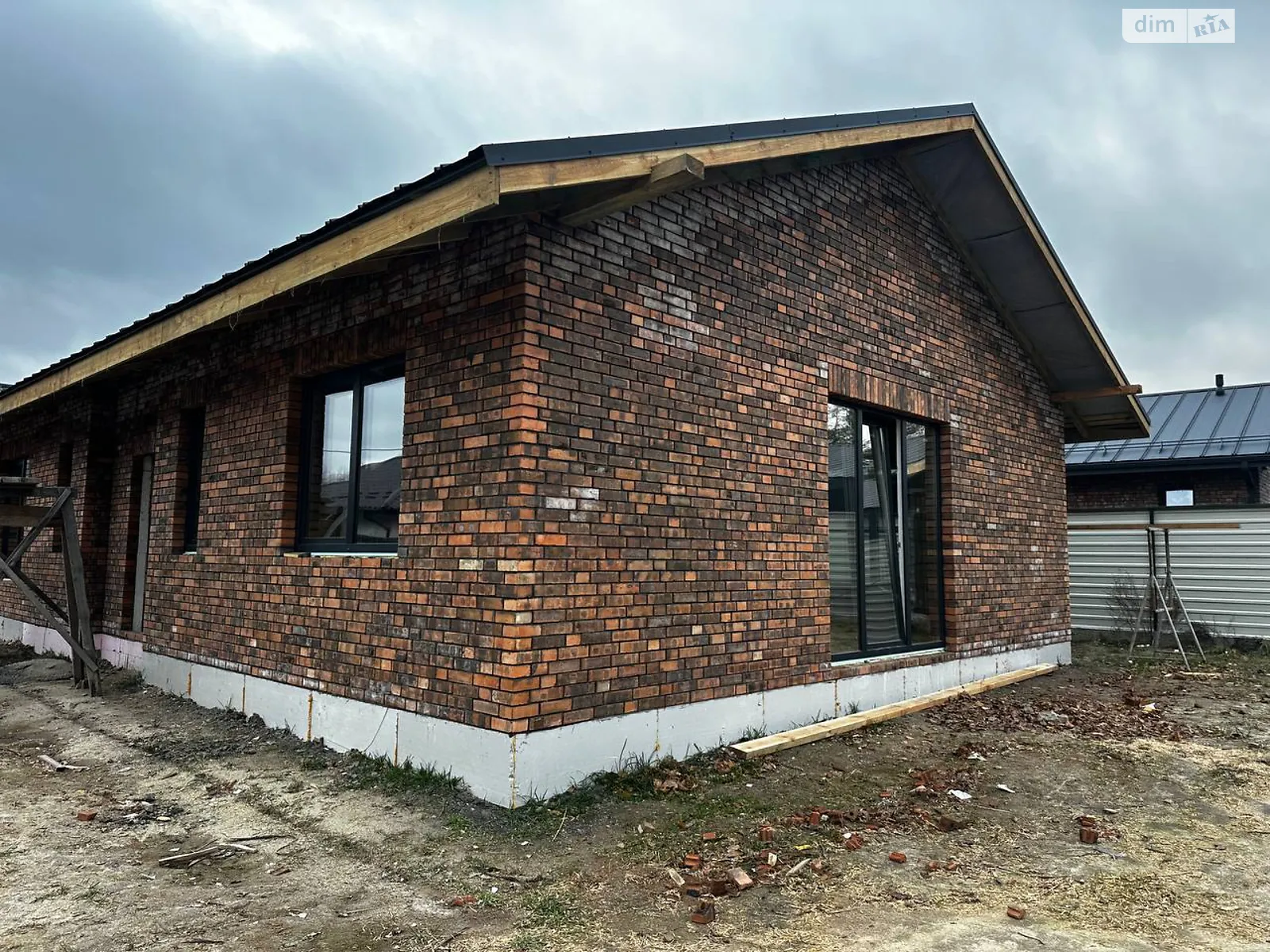 Продается одноэтажный дом 100 кв. м с беседкой, цена: 105000 $ - фото 1