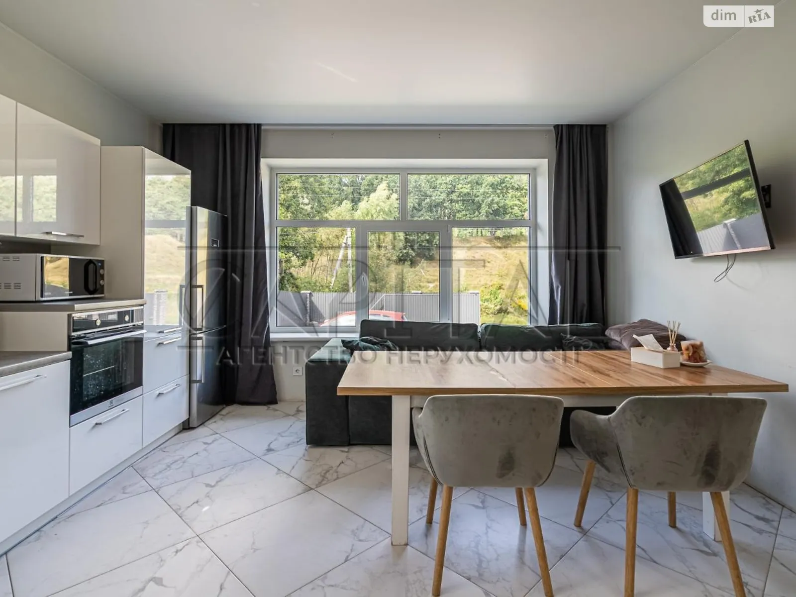 Продается дом на 2 этажа 203.3 кв. м с беседкой, цена: 210000 $ - фото 1