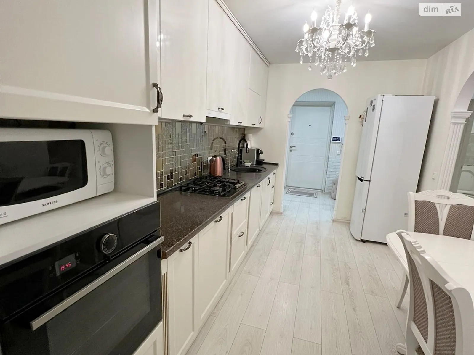 Сдается в аренду 3-комнатная квартира 90 кв. м в Виннице, ул. Степана Бандеры(Льва Толстого) - фото 1