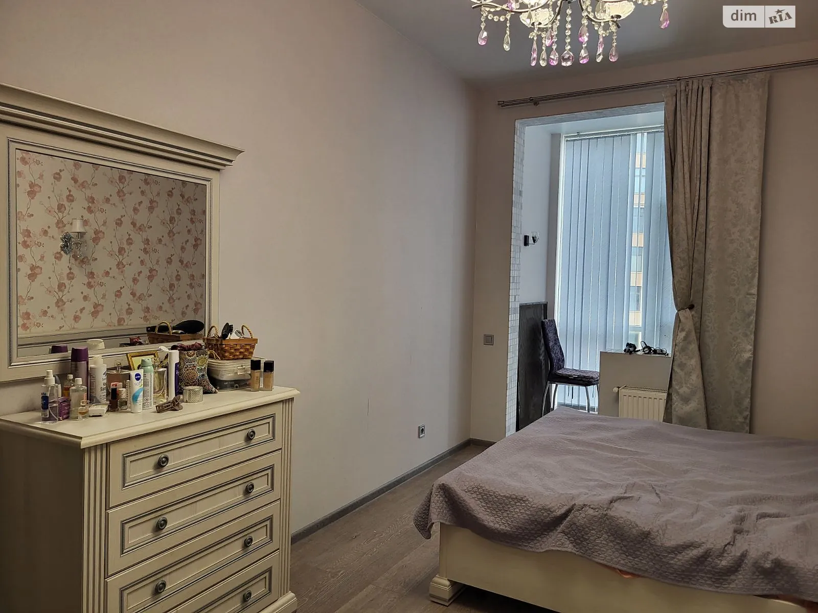 Продается 3-комнатная квартира 99.6 кв. м в Лиманке, ул. Жемчужная, 4 - фото 1