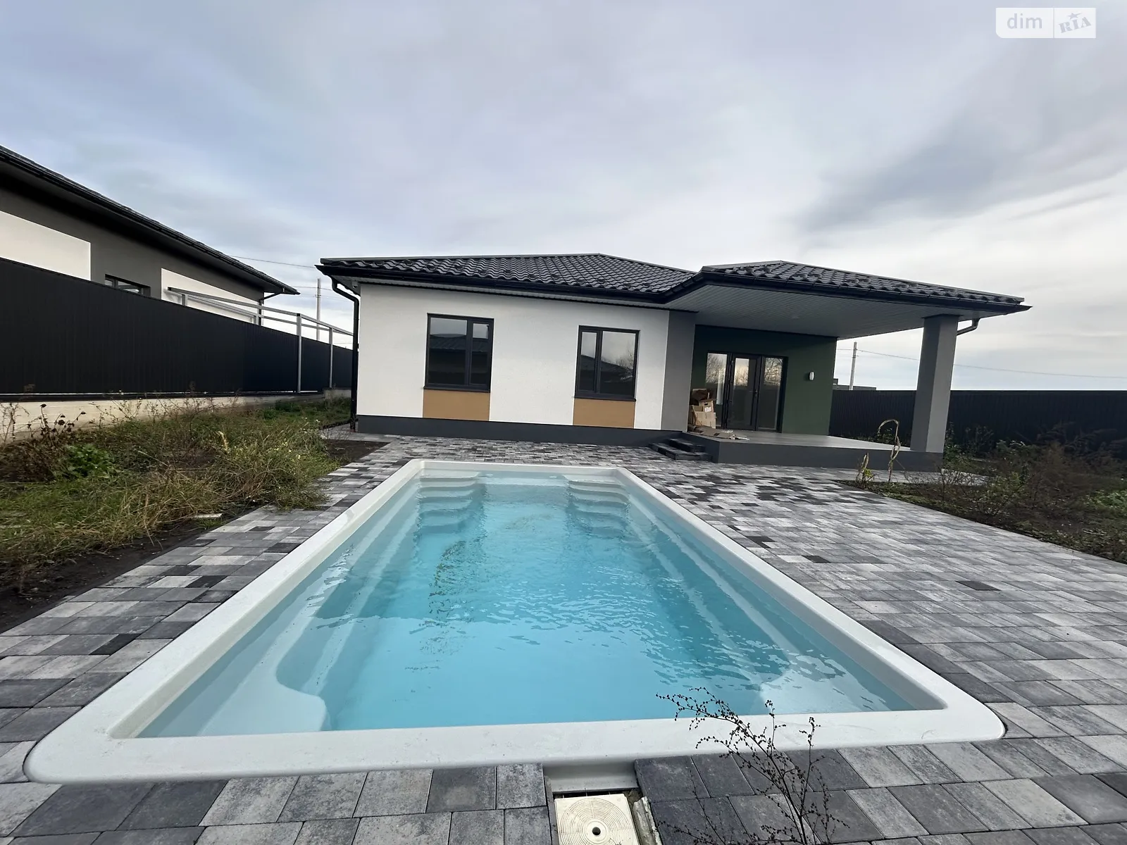 Продается одноэтажный дом 125 кв. м с участком, цена: 200000 $ - фото 1