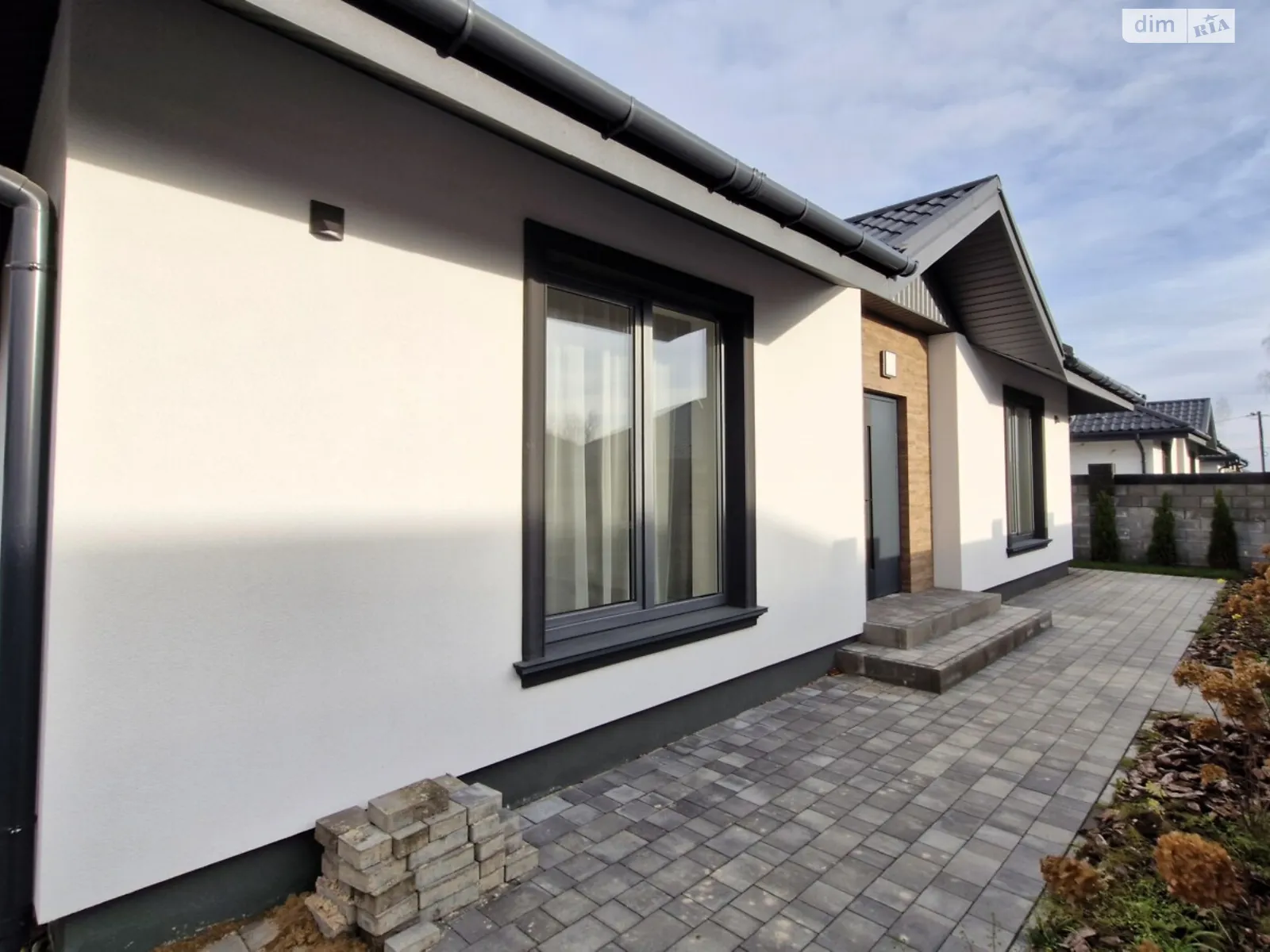 Продается одноэтажный дом 100 кв. м с террасой, цена: 171000 $ - фото 1