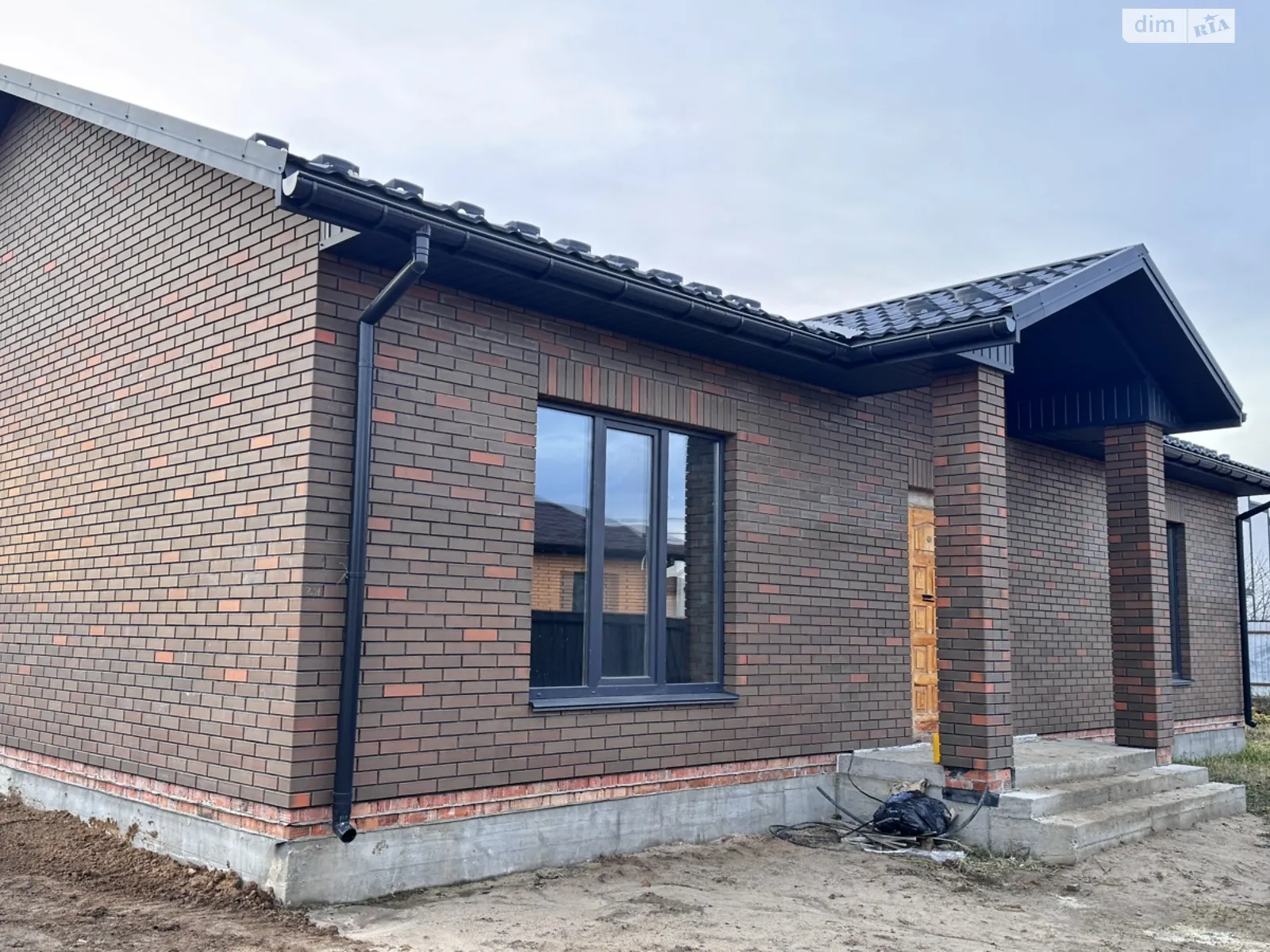 Продається одноповерховий будинок 106 кв. м з ділянкою, цена: 94000 $ - фото 1