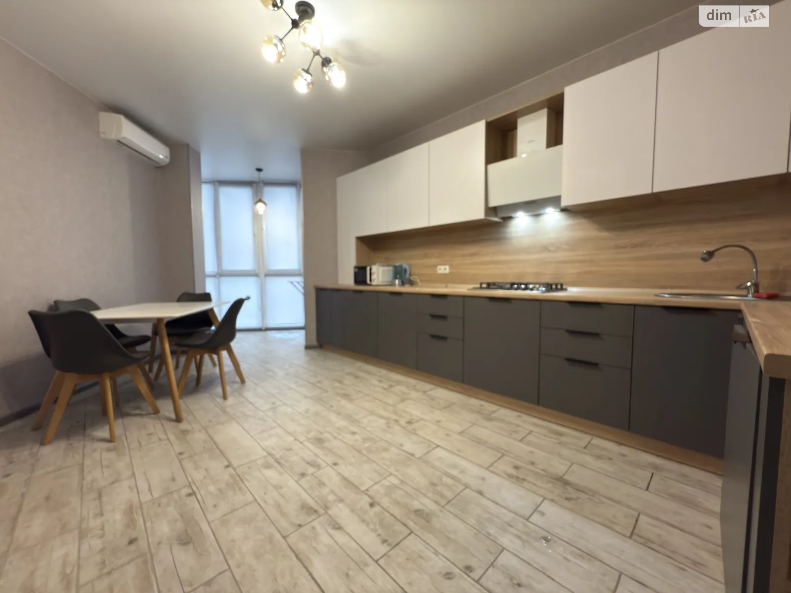 Сдается в аренду 1-комнатная квартира 56.3 кв. м в Виннице, ул. Пирогова - фото 1