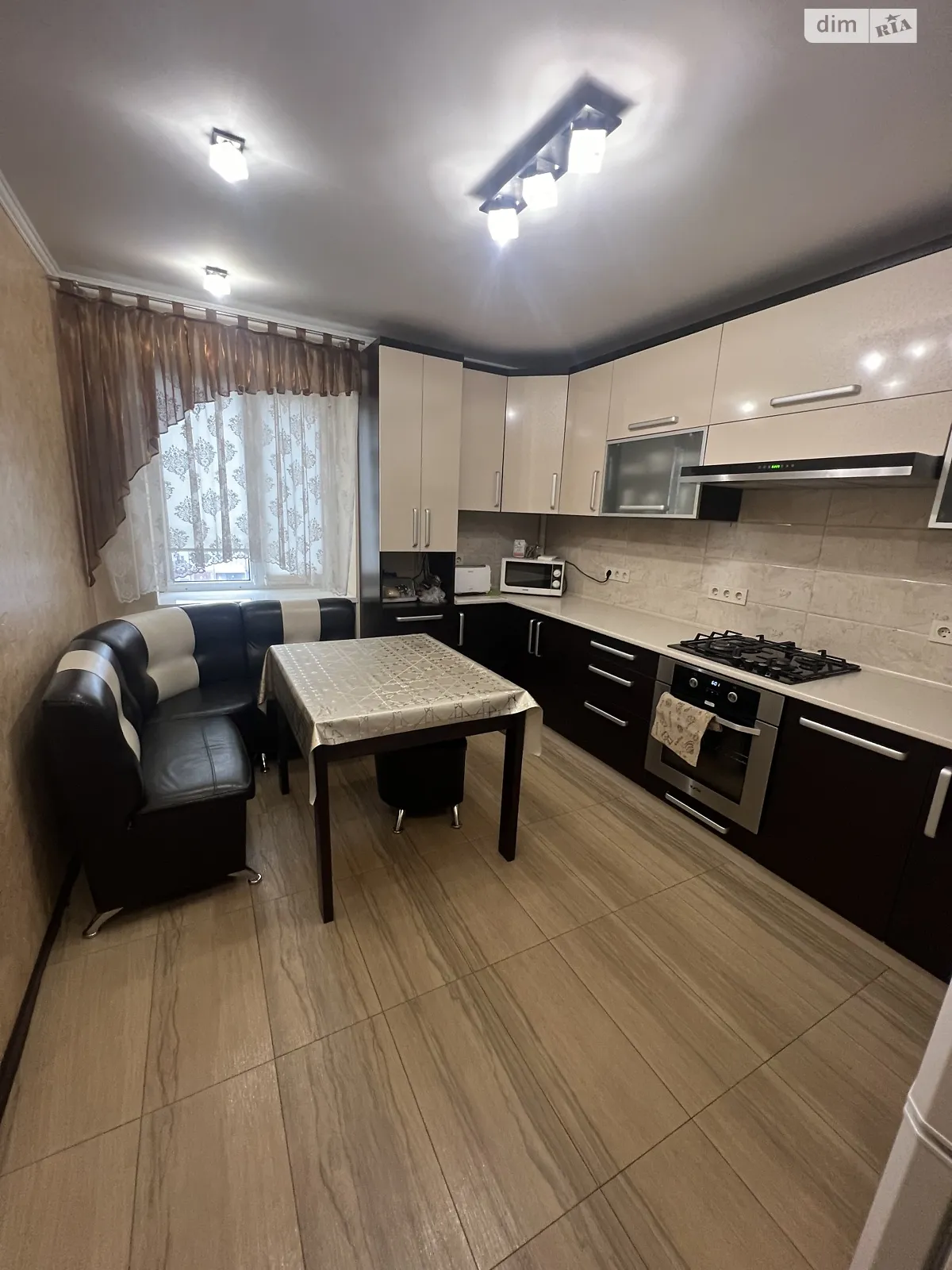 2-комнатная квартира 65 кв. м в Тернополе, ул. Академика Сергея Королева, 5 - фото 1