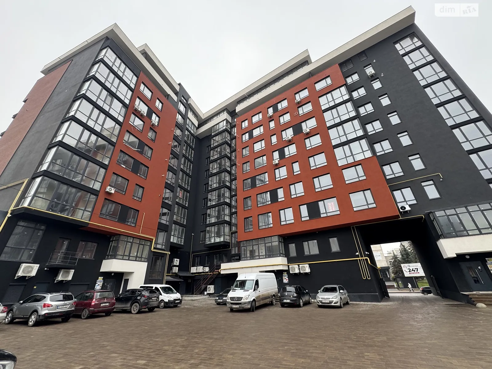 2-комнатная квартира 83.6 кв. м в Тернополе, ул. Торговица(Живова Анатолия), 19 - фото 1