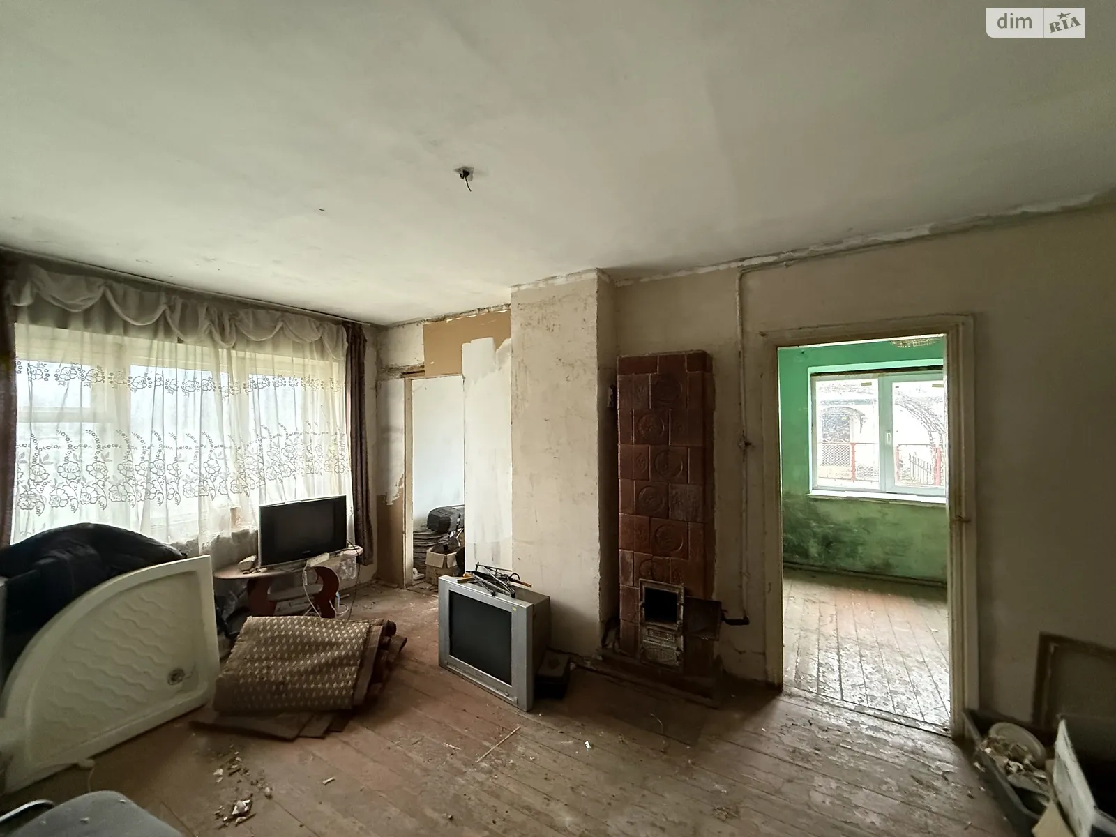 Продается 3-комнатная квартира 45 кв. м в Подбирцах, ул. Тракт-Глинянский, 19 - фото 1