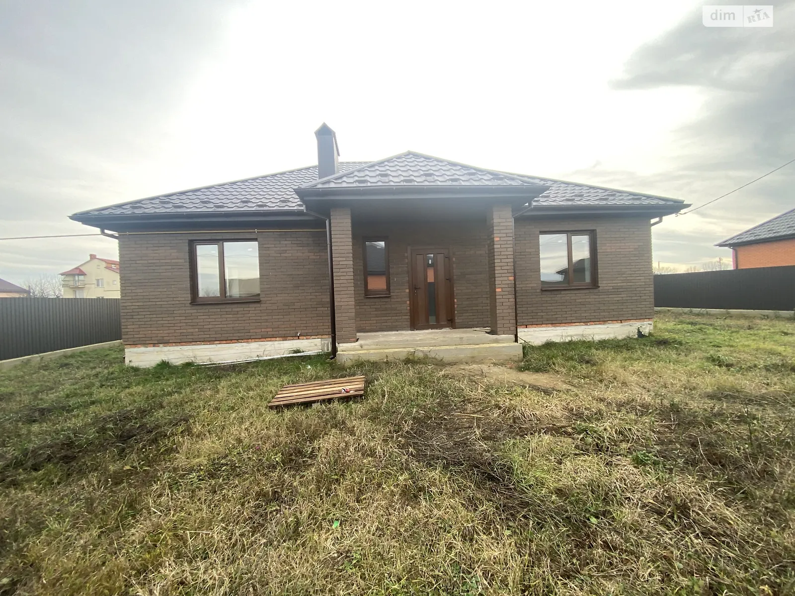 Продается одноэтажный дом 97 кв. м с баней/сауной, цена: 83000 $ - фото 1