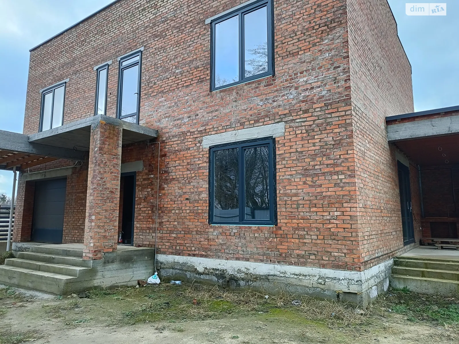 Продается дом на 2 этажа 120 кв. м с террасой, цена: 160000 $ - фото 1