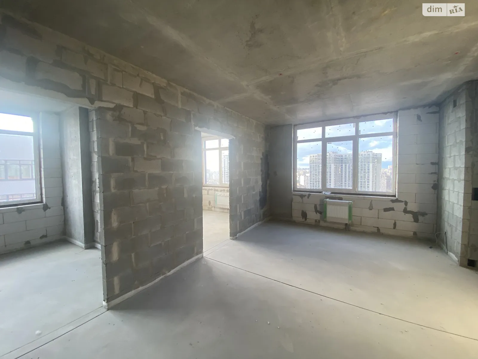 Продается 2-комнатная квартира 55.3 кв. м в Киеве, ул. Братьев Чибинеевых(Черниговская), 8Б - фото 1