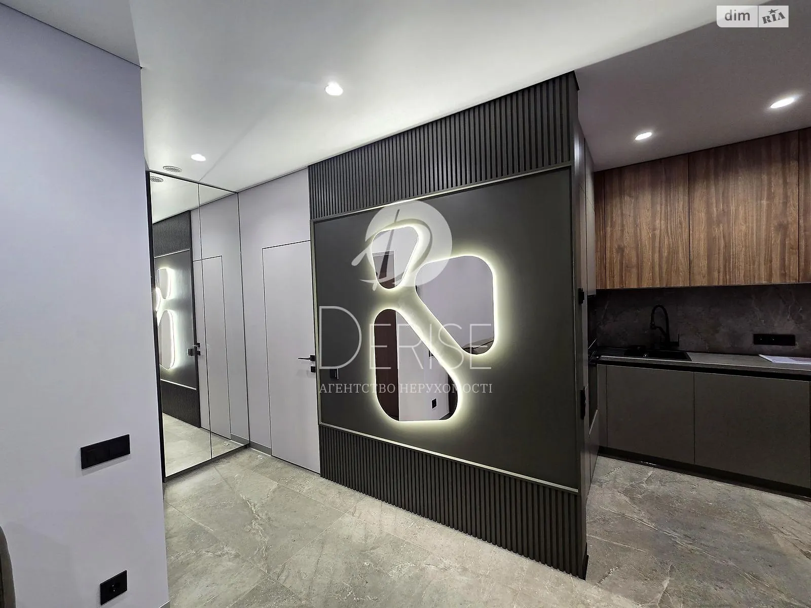 Продается 1-комнатная квартира 43 кв. м в Киеве, цена: 120000 $ - фото 1