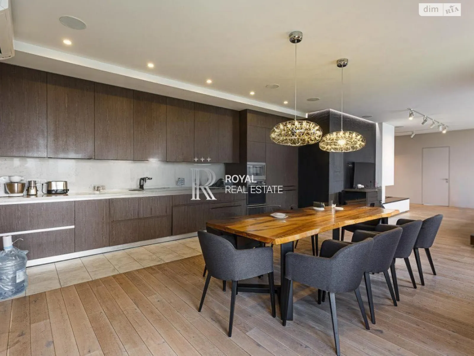 Продається 3-кімнатна квартира 206.8 кв. м у Києві, вул. Січових Стрільців(Артема), 84А - фото 1