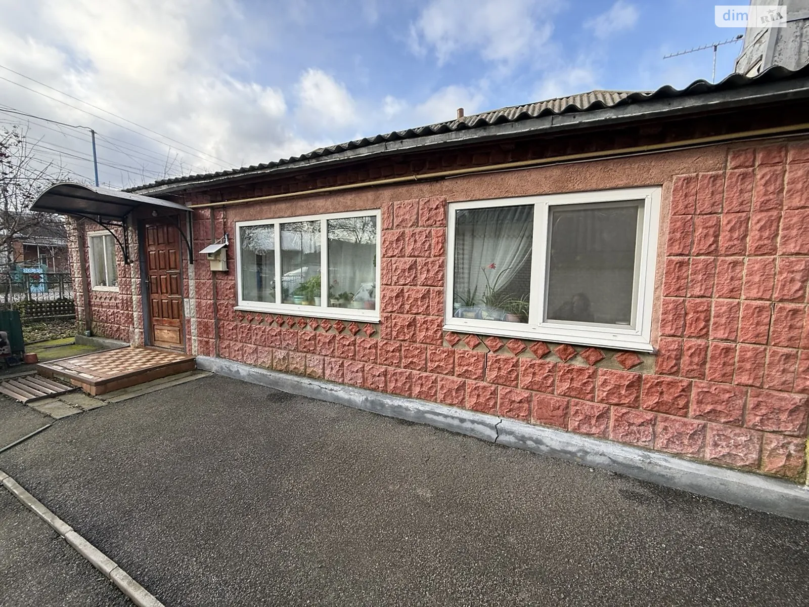 Продается одноэтажный дом 95 кв. м с балконом, цена: 69500 $ - фото 1