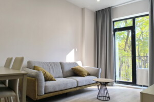 Продаж квартири, Одеса, р‑н. Середній Фонтан, Чубаївська вулиця, буд. 1