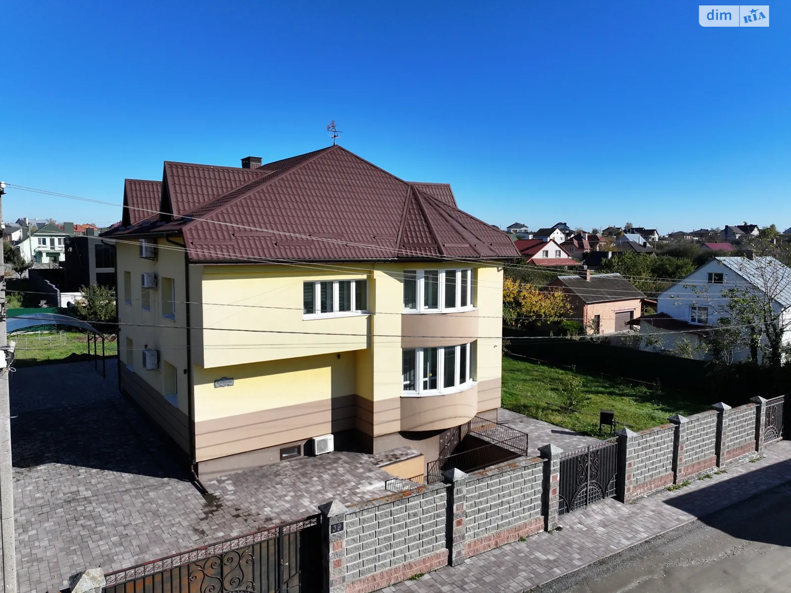 Продается дом на 2 этажа 414.9 кв. м с мансардой, цена: 300001 $ - фото 1