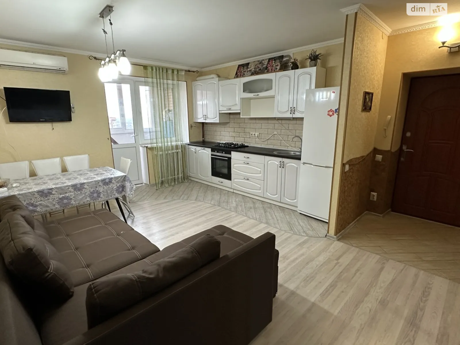 Продается 2-комнатная квартира 64.4 кв. м в Полтаве, ул. Соборности(Октябрьская) - фото 1