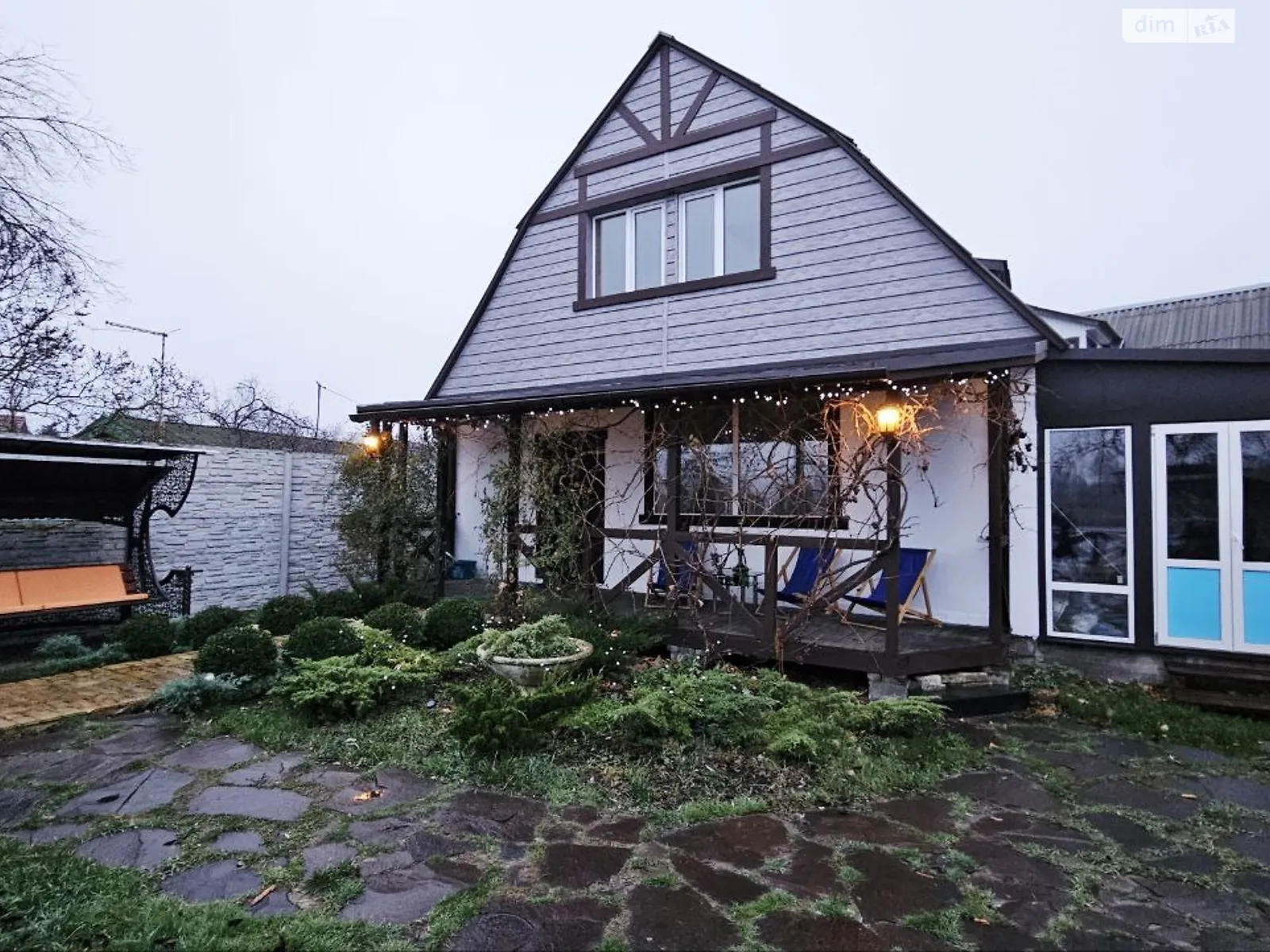 Продается дом на 2 этажа 160 кв. м с верандой, цена: 159000 $ - фото 1