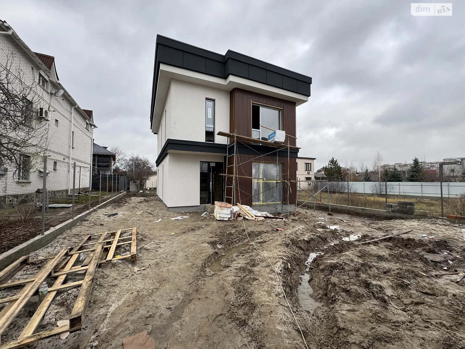 Продается дом на 2 этажа 145 кв. м с террасой, цена: 189000 $ - фото 1