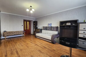 Продаж квартири, Черкаси, р‑н. Соснівський, Праведниці Шулежко (Пушкіна) вулиця, буд. 67