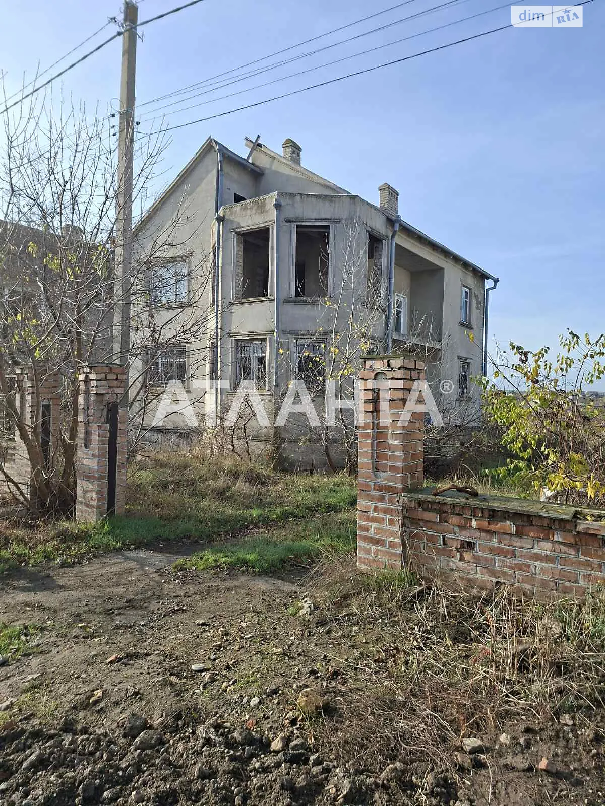 Продается дом на 2 этажа 160 кв. м с участком, цена: 65000 $ - фото 1