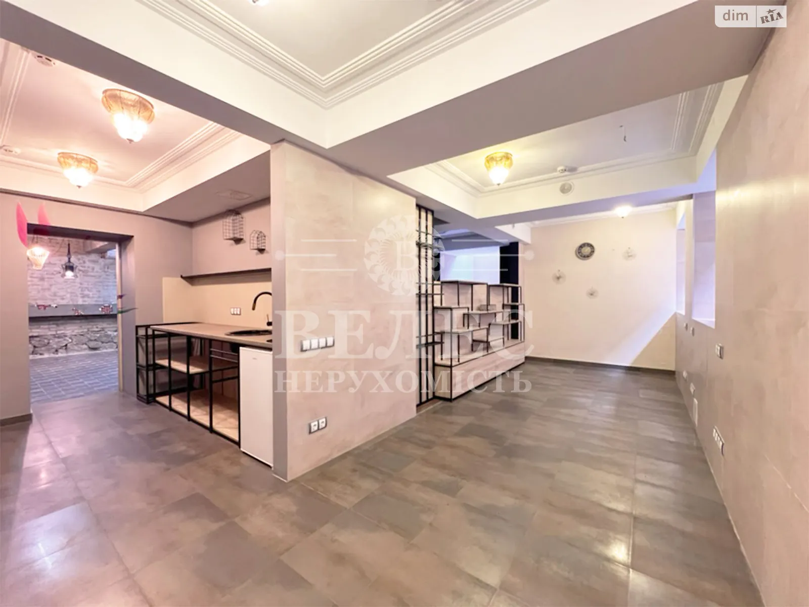 Продается помещения свободного назначения 106 кв. м в 5-этажном здании, цена: 130000 $ - фото 1