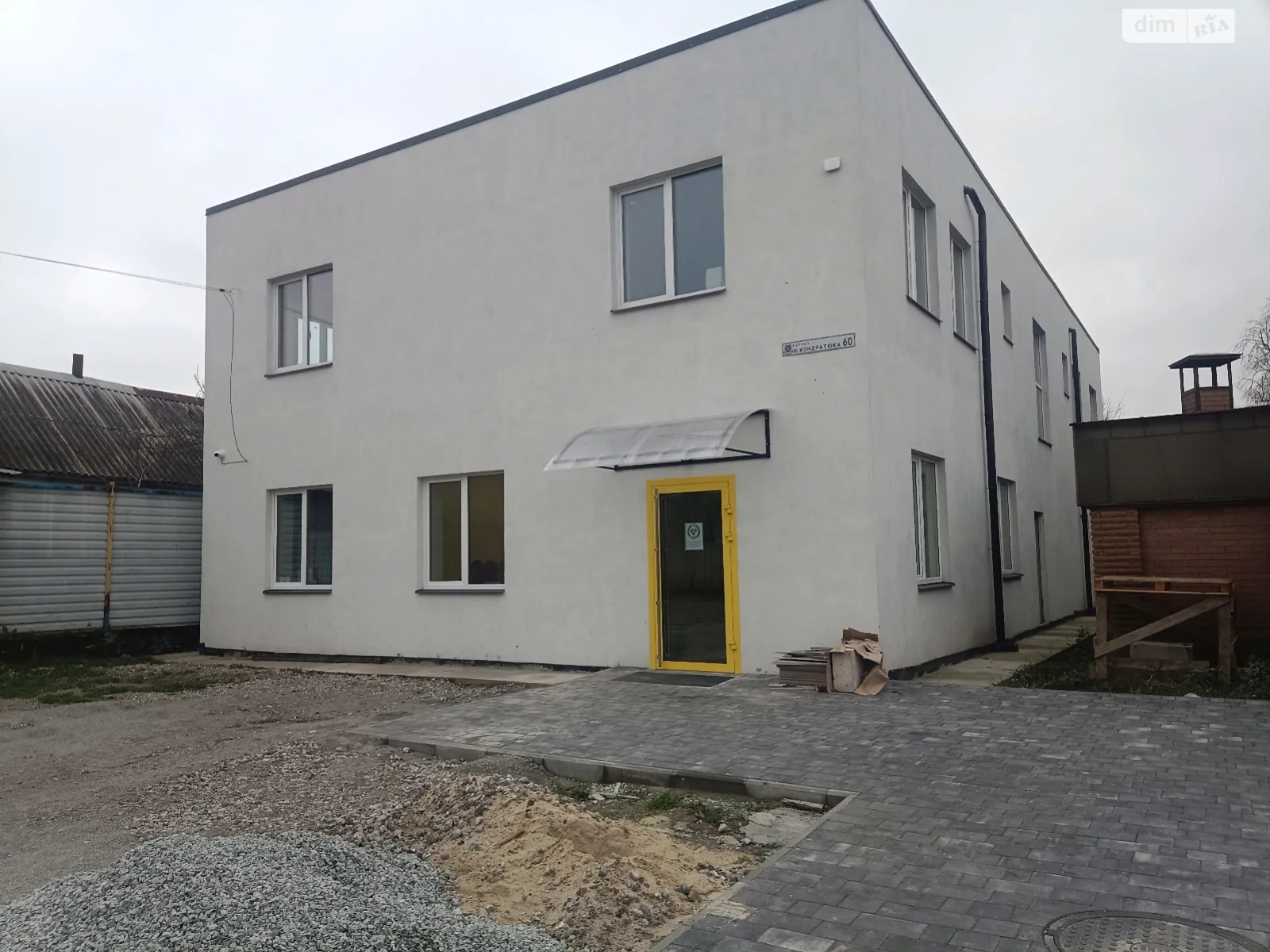 Сдается в аренду помещения свободного назначения 180 кв. м в 2-этажном здании, цена: 36000 грн - фото 1